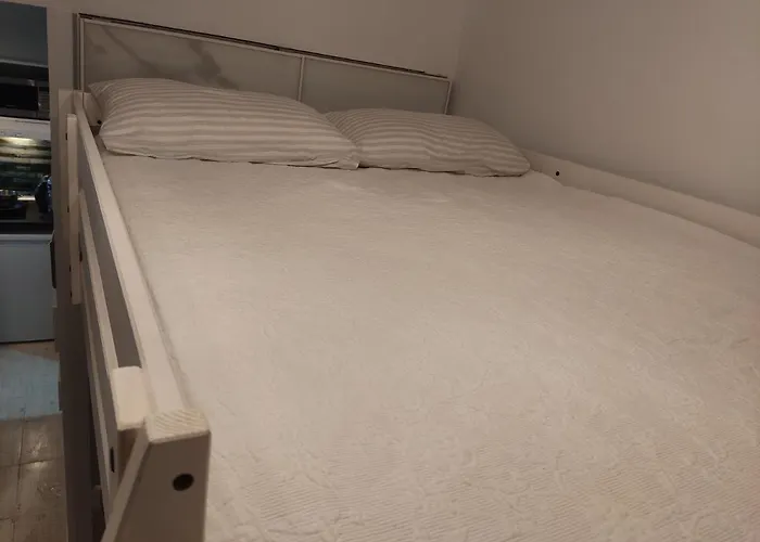 Mini House Loft 25M2 In Barcelona