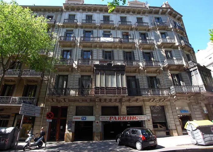 Pension de Famille Fashion House