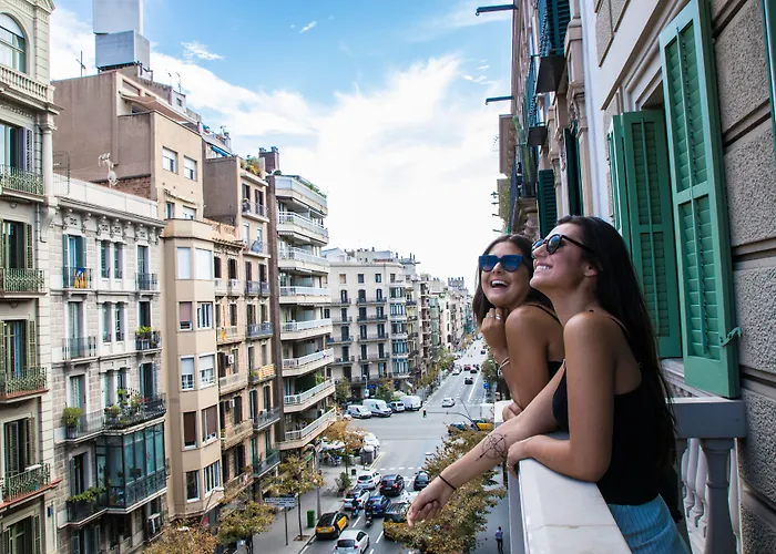 Hotel pres du College: Sant Jordi Hostels Rock Palace