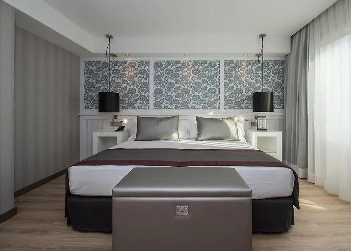 Hotel de luxo Apenas: Catalonia Plaza Catalunya